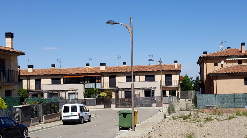 Residencial Los Tapiales, Leciñena (Zaragoza)