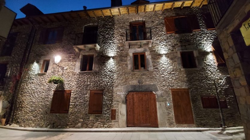 Edificio casa Brusau, Benasque (Huesca)