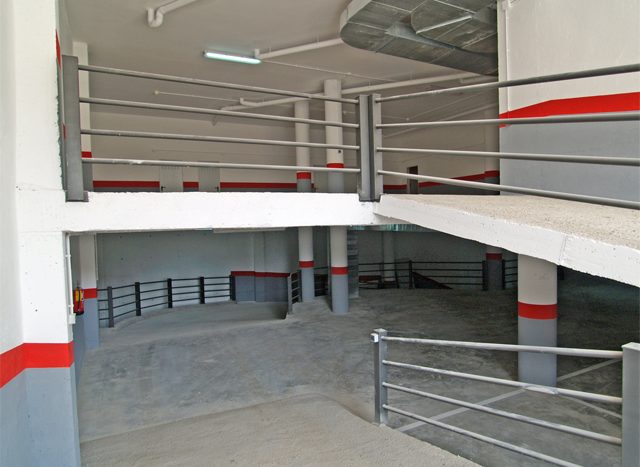 Edificio Golden Monte Perdido, Aínsa (Huesca)