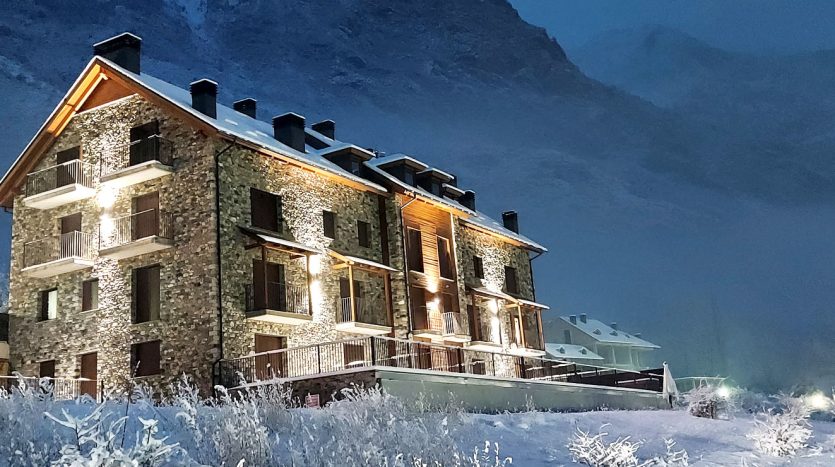 Edificio de viviendas Juan de Lanuza, Benasque (Huesca)
